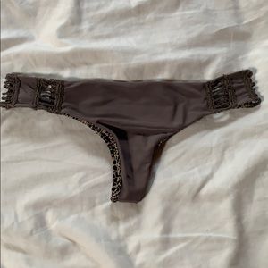 Acacia crochet detail thing bottom